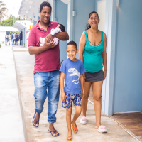 Prefeitura inaugura no Pari a maior Vila Reencontro da cidade, com 100 moradias para abrigar
                  famílias em situação de rua e capacidade para 400 pessoas